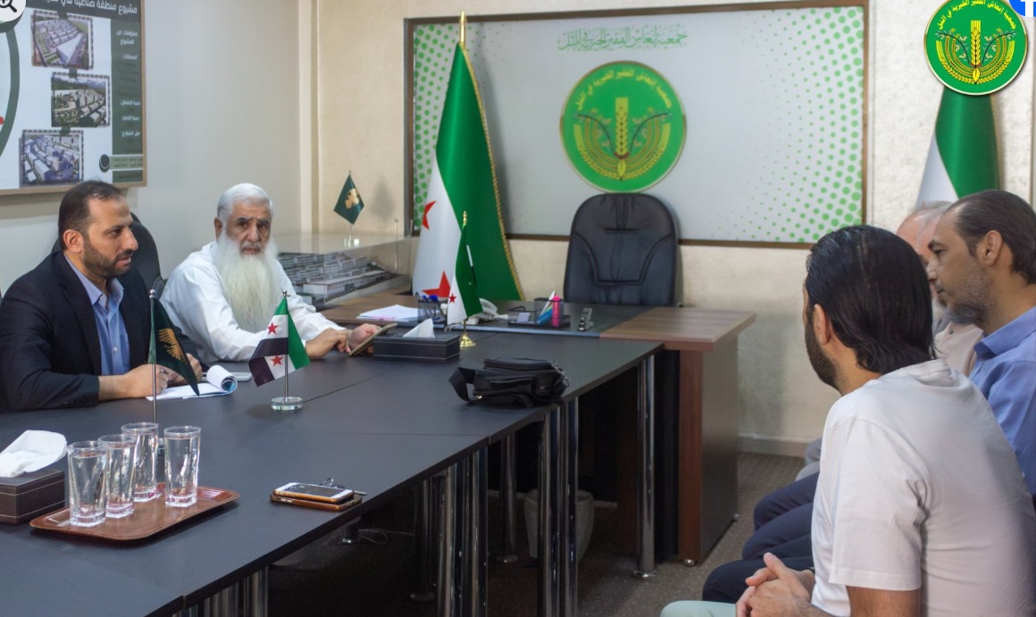 اجتماع بين مجلس إدارة جمعية إنعاش الفقير الخيرية وشعبة الهلال الأحمر العربي السوري